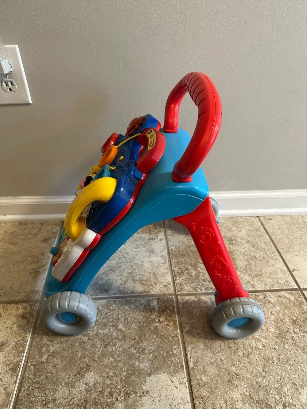 VTech Sit-to-Stand Infant Learning Walker
